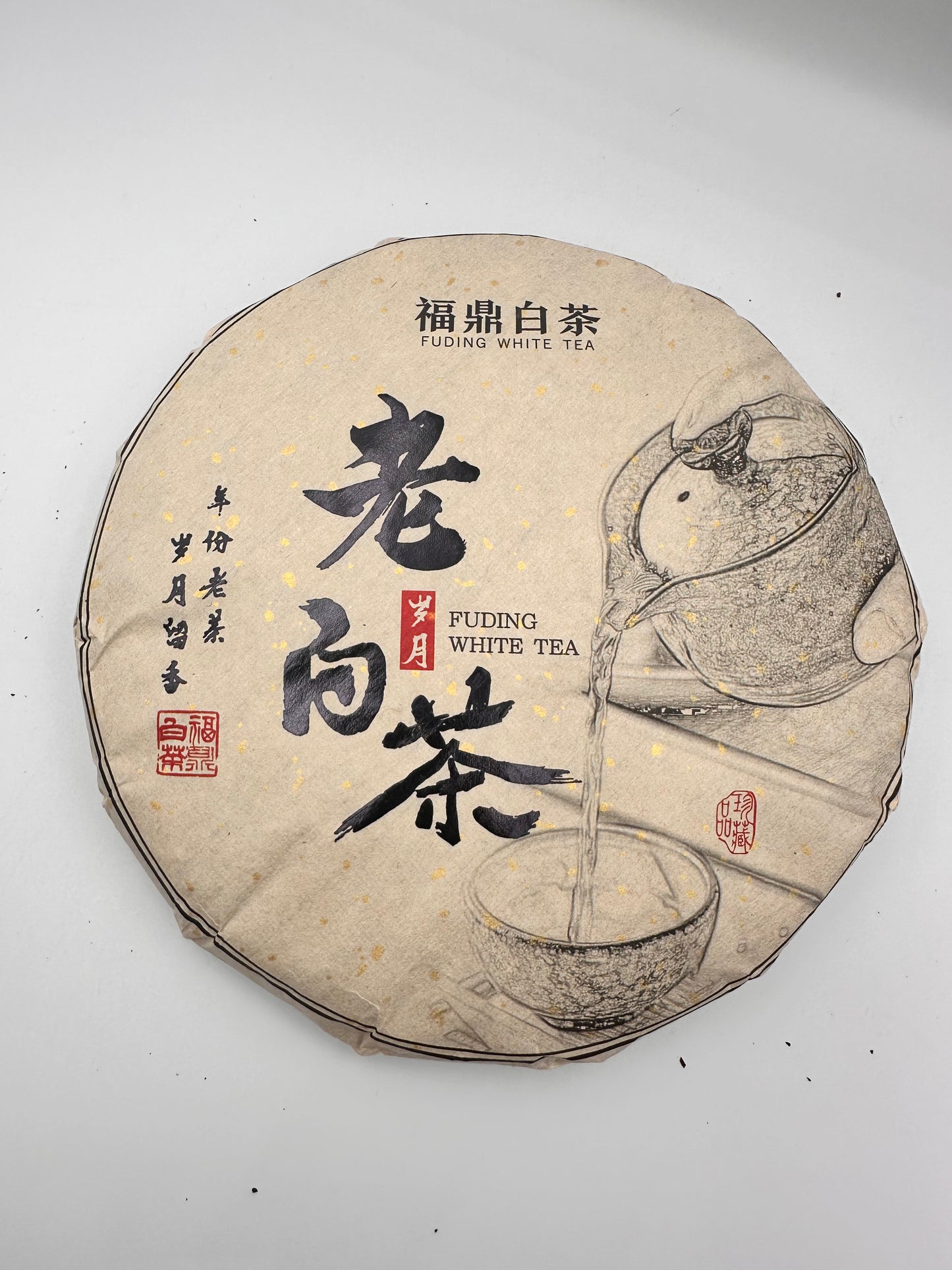 FuDing aged white tea cake 350g 福鼎老白茶茶餅 350克