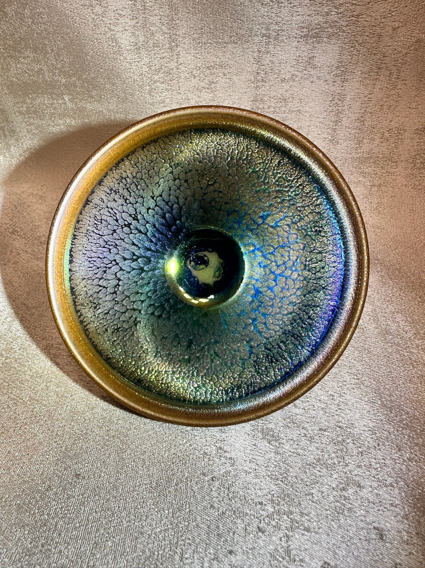 Black glaze purple color oil droplet pattern tied mouth shape cup with one glaze tear, HuangJie