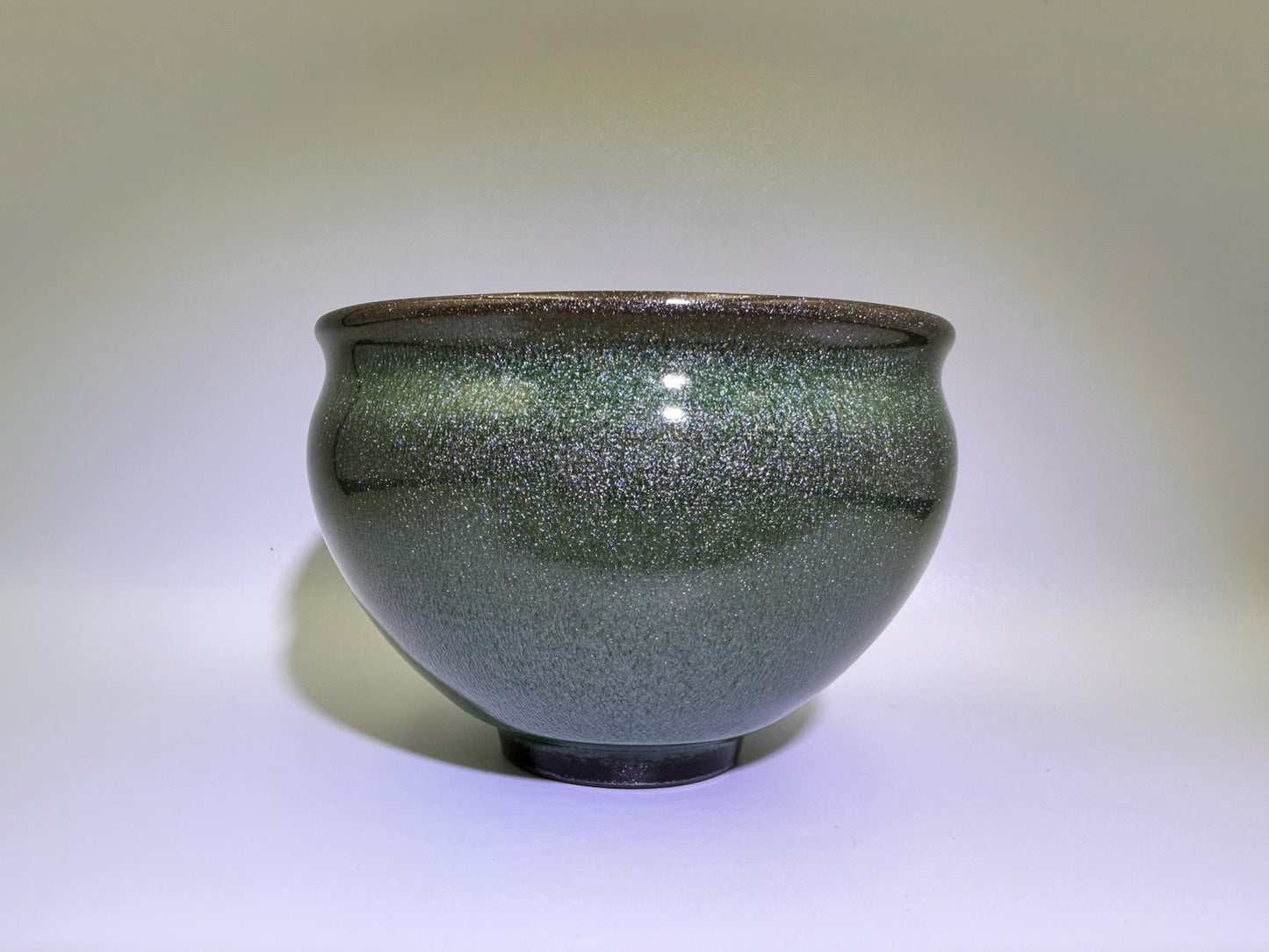 Green jade-like glaze metallic silver sands pattern general’s body shape tea cup