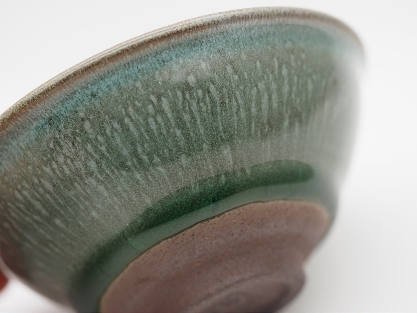 Green jade-like hare's fur glaze official's hat shape cup