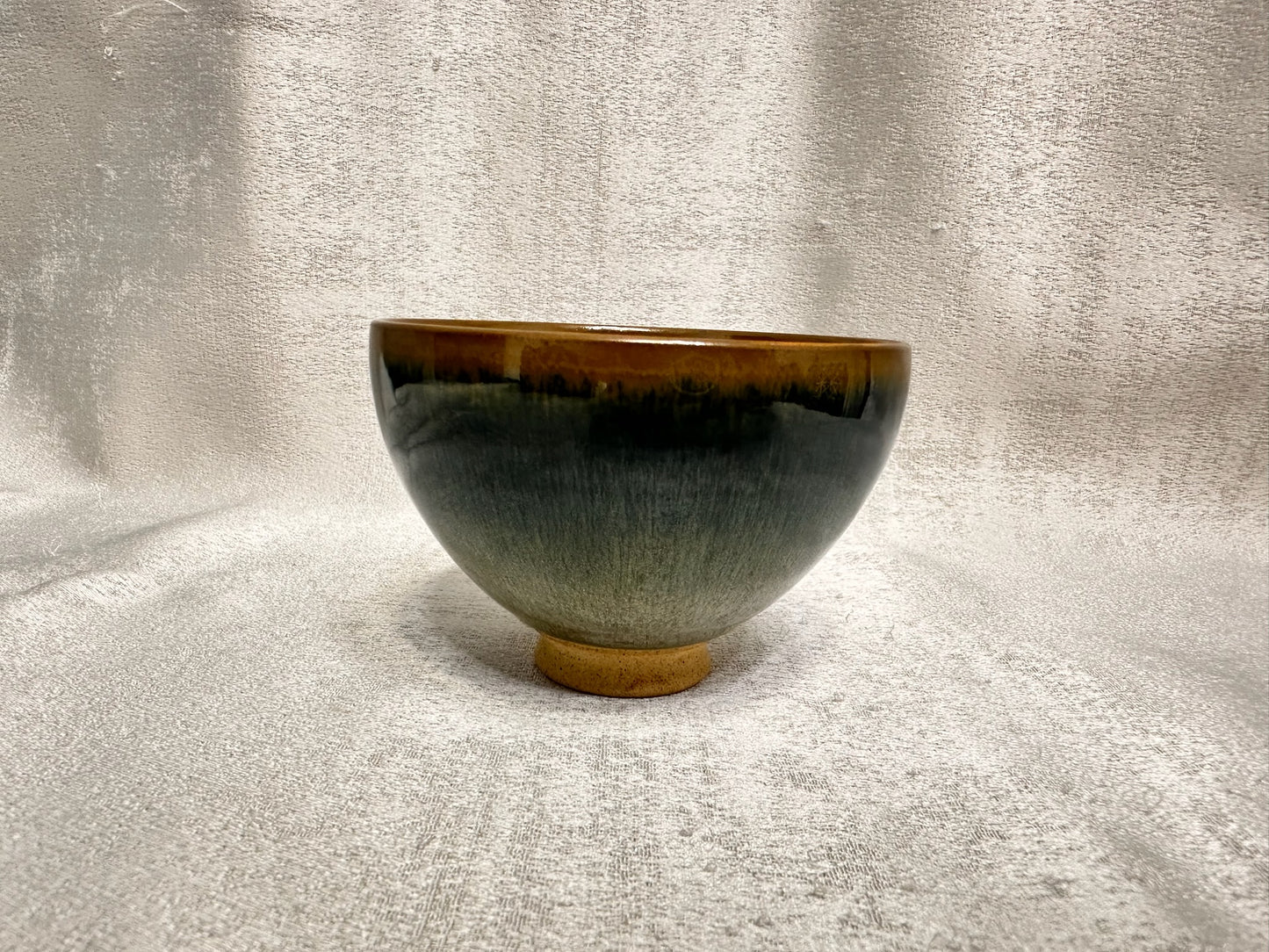 Green jade-like glaze green hare’s fur pattern flat mouth shape cup, GuPanHong