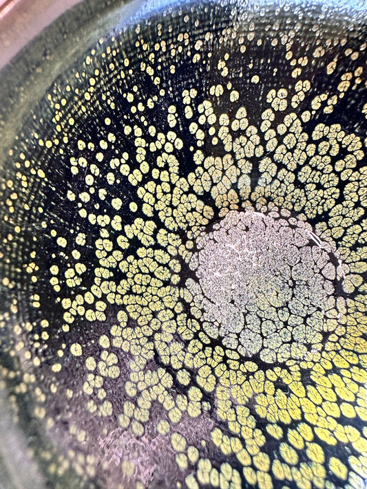 Black glazed green partridge tied-mouth shape tea cup