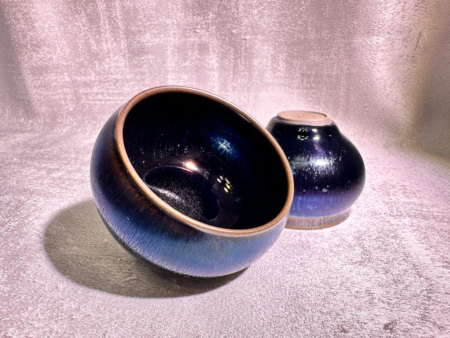 Gourd pair cups- metallic blue hare’s fur and oil droplets Yohen glaze 葫蘆對杯, XioGuangMing