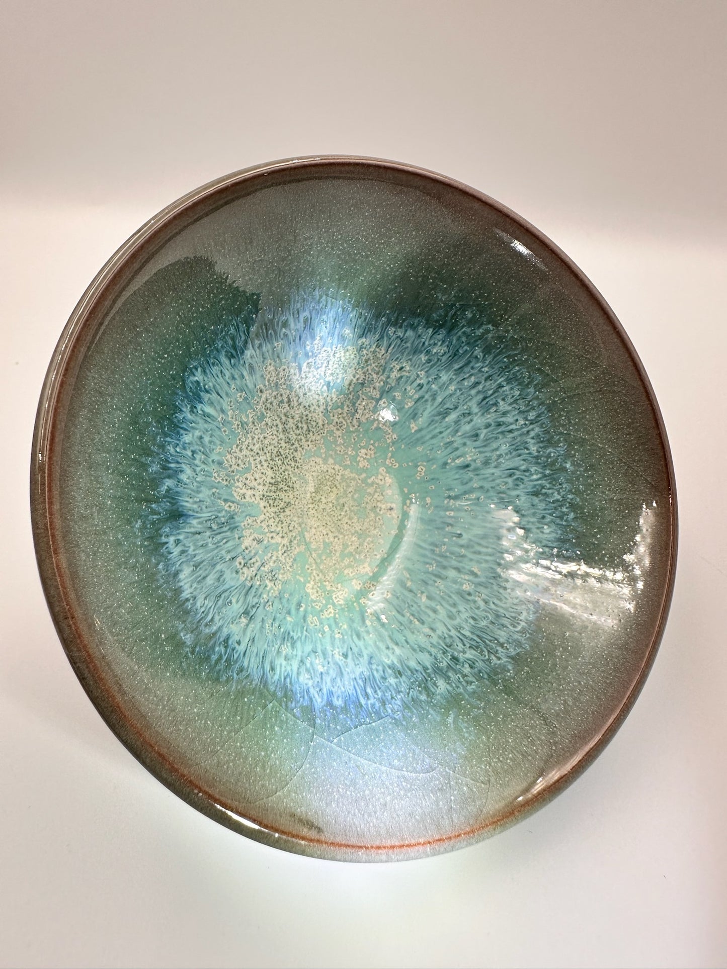 Sky blue ice crackled glaze kiln transformed light blue hare’s fur flat mouth shape cup