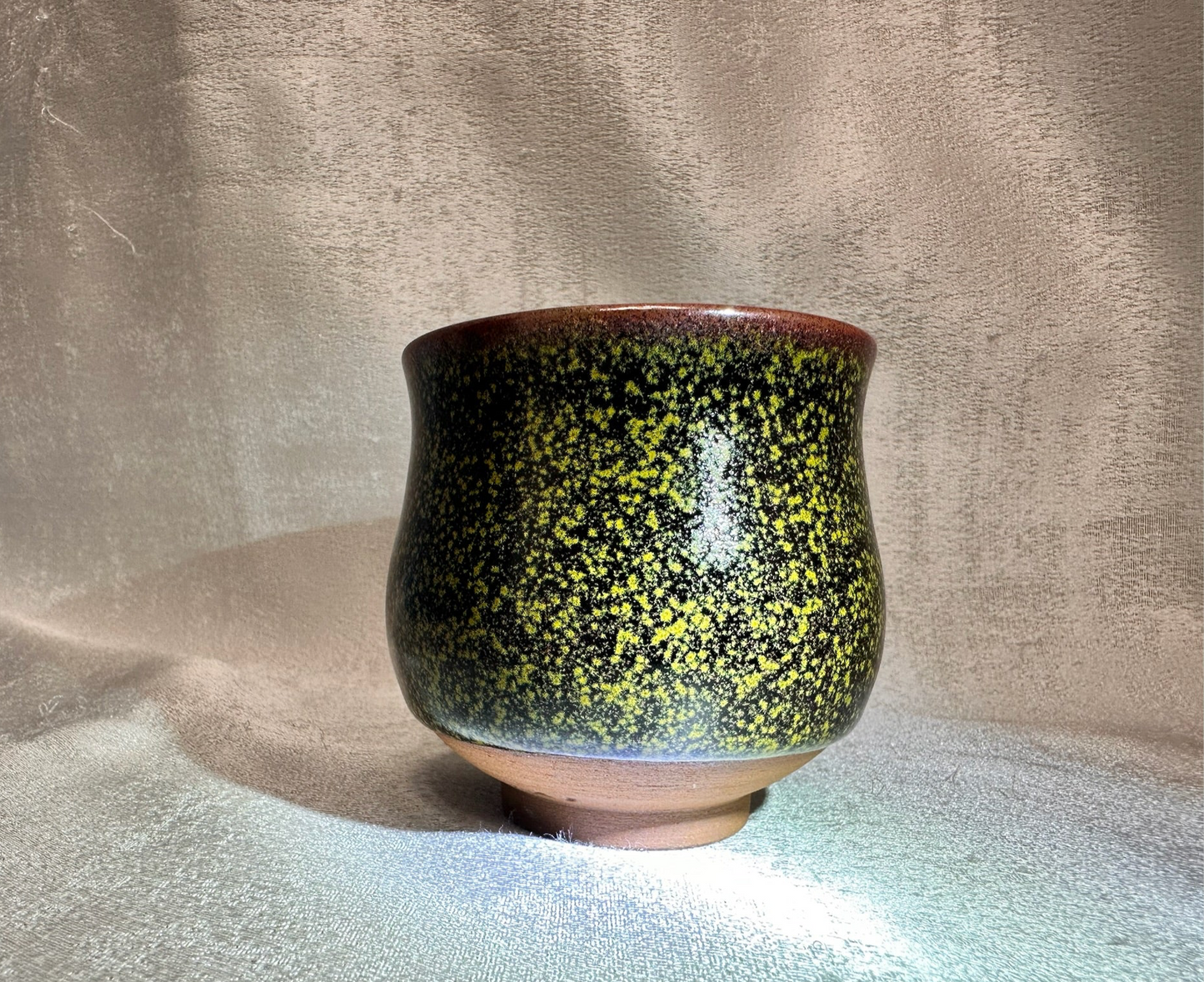 Black glaze oil droplet daisy pattern, ox-blood red rim, tulip shape cup, JinChangXing