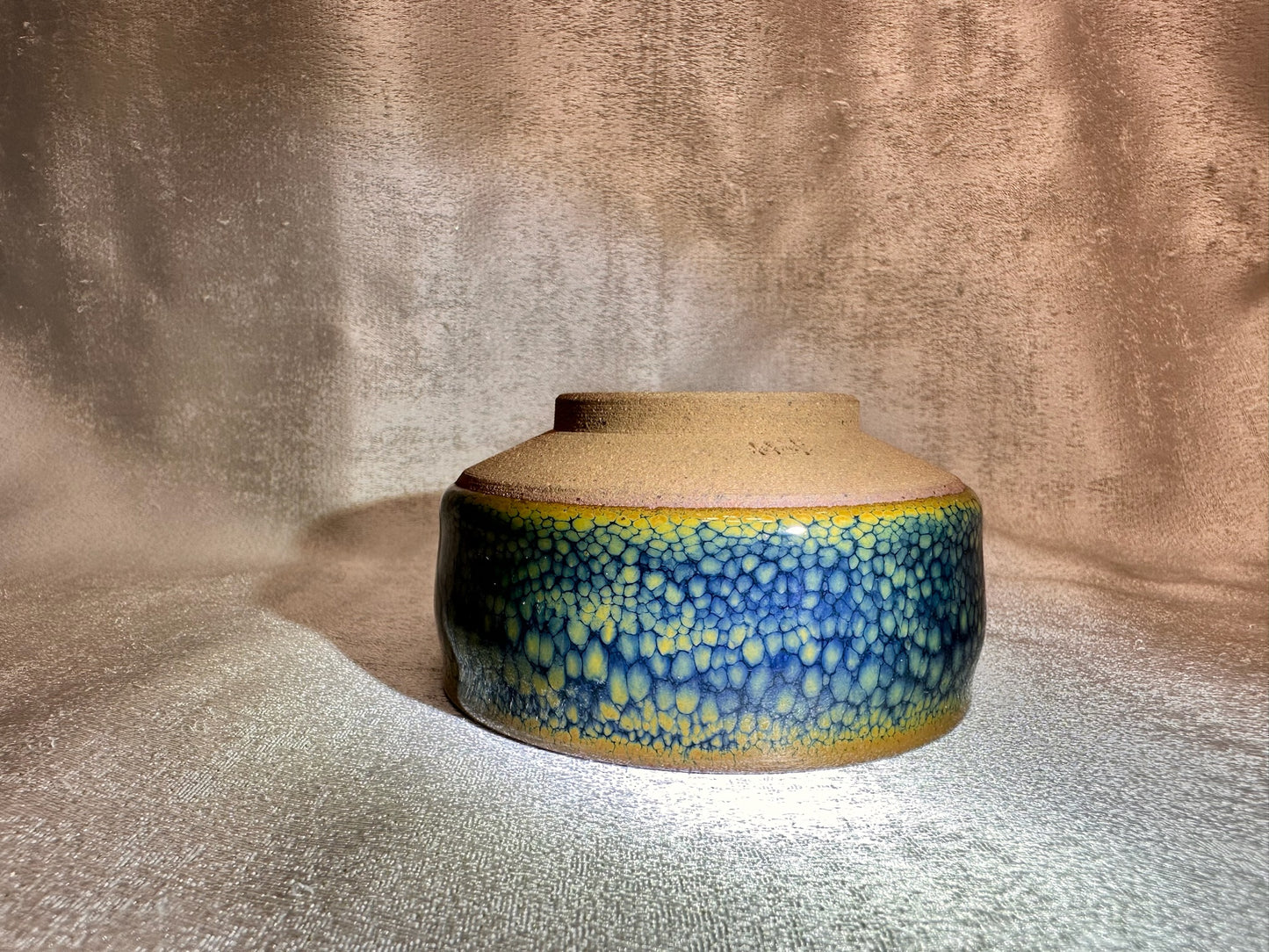 Blue-green glaze yellow partridge feather pattern golden rim zen bowl shape cup