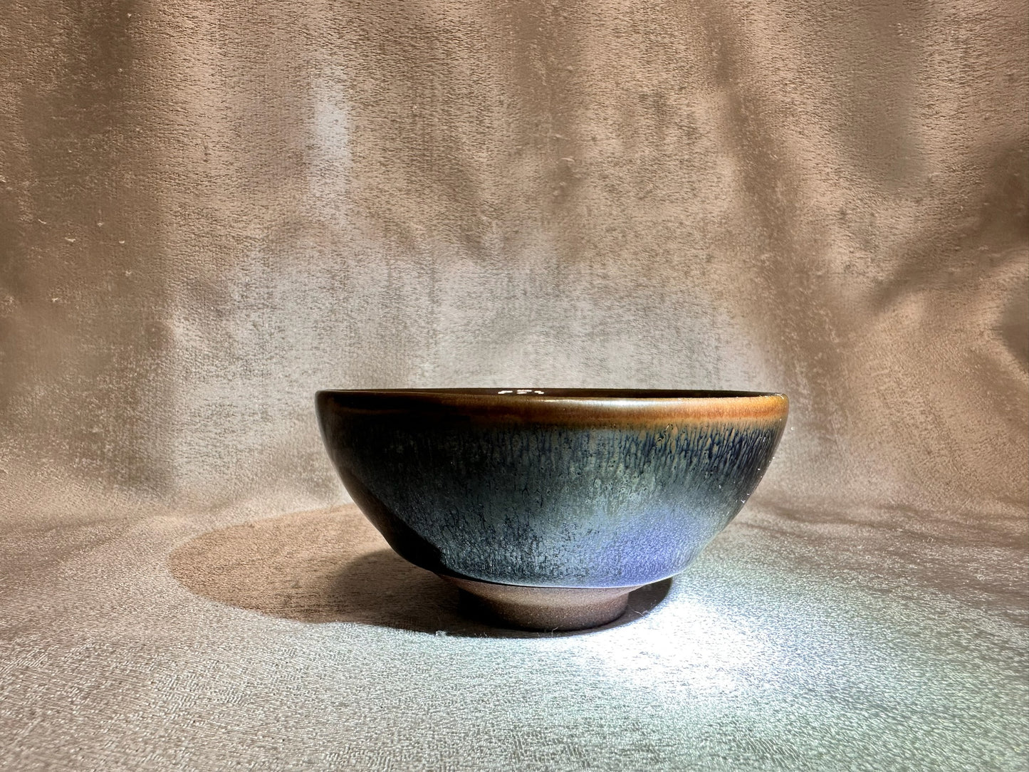 Black glaze silver blue hare’s fur pattern brown rim flat mouth shape cup