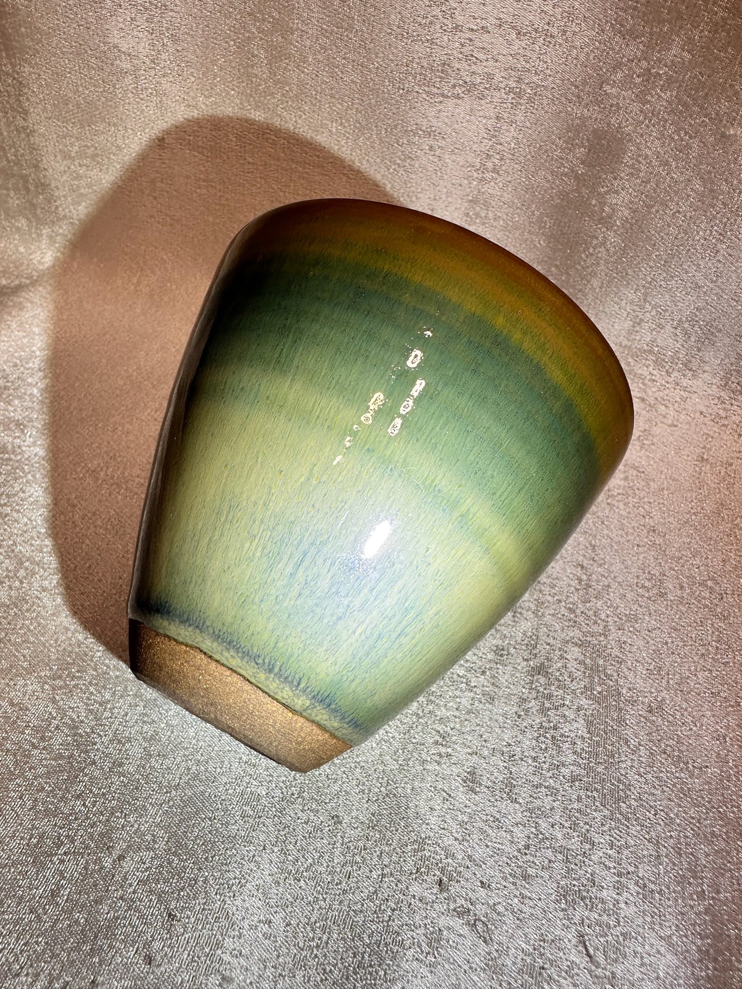 Green jade-like glaze green hare’s fur golden rim tea sharing cup, GuPanHong