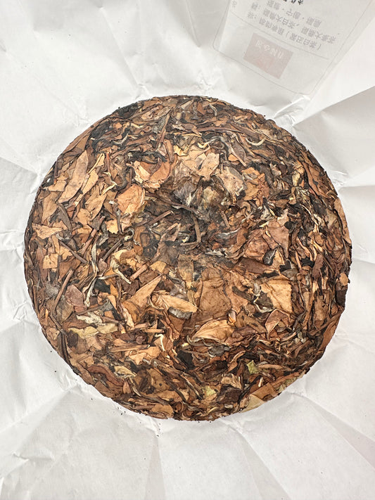 FuDing ShouMei white tea tea cake 350g 福鼎白茶壽眉茶餅 350克
