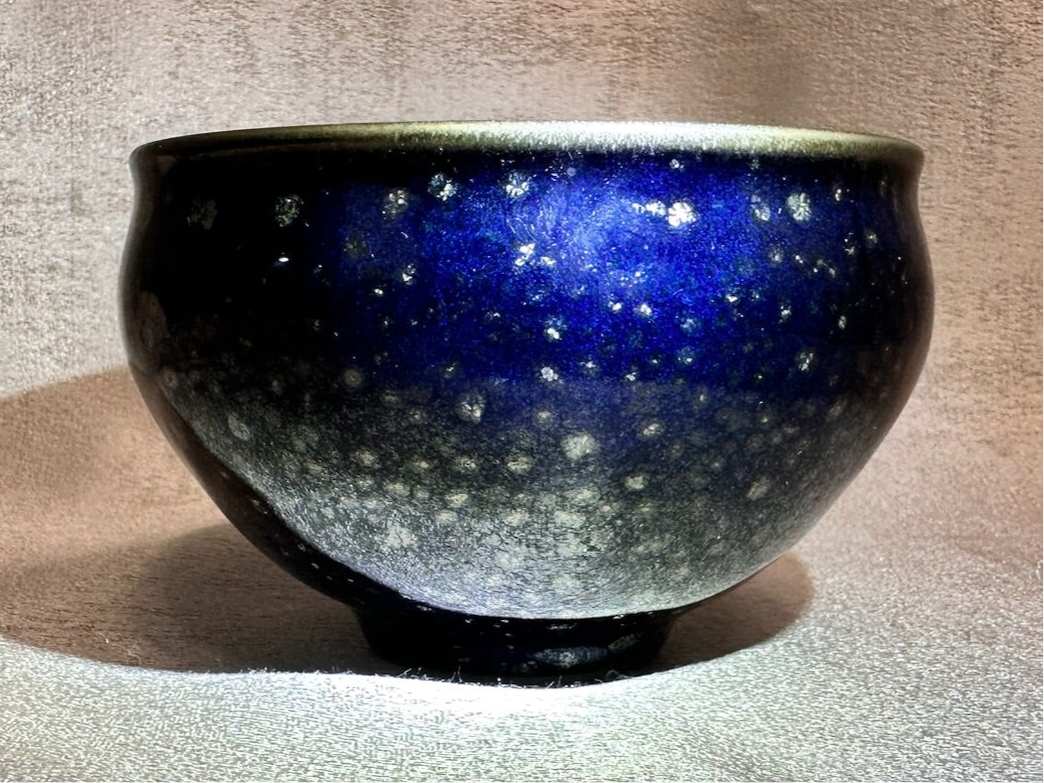 Blue glaze metallic silver droplets starry night pattern general’s body shape cup, GuPanHong