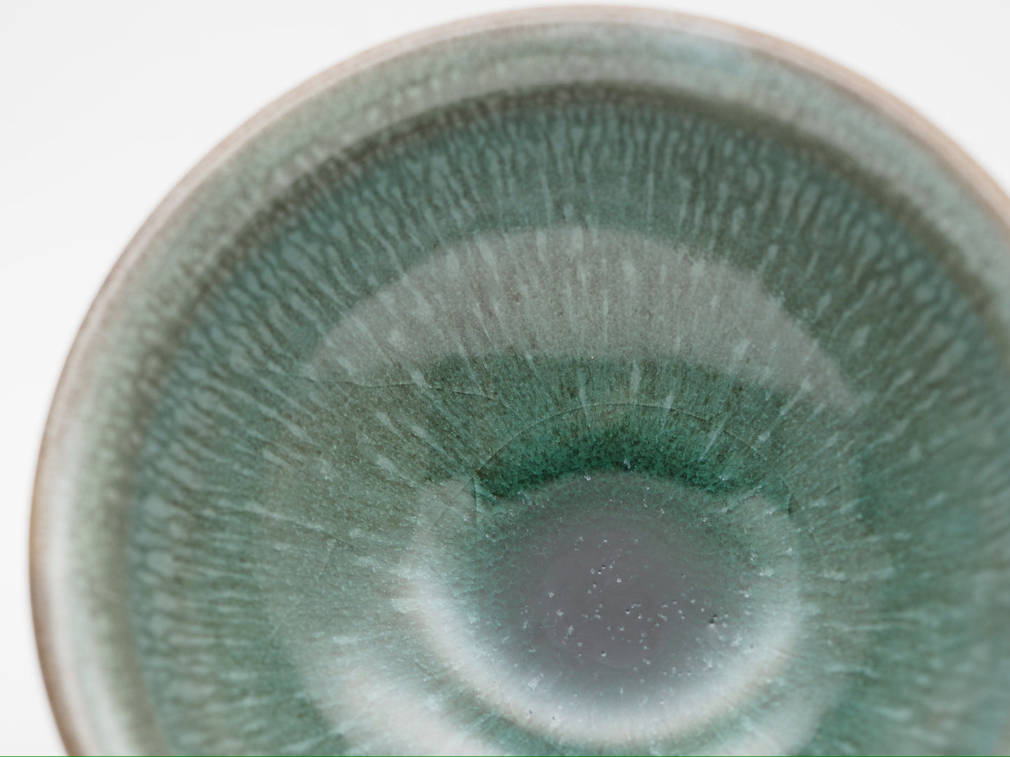 Green jade-like hare's fur glaze official's hat shape cup