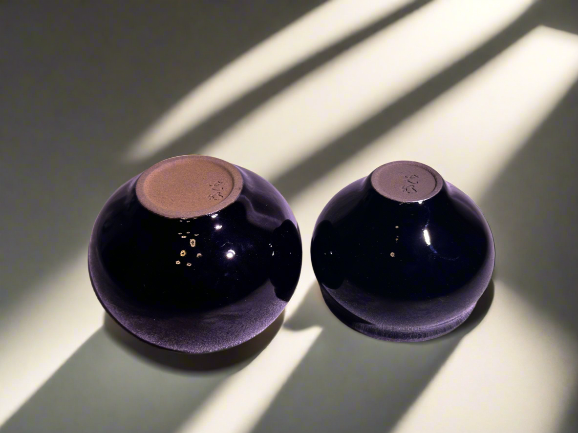 Gourd shape pair cups, cute and elegant shape glossy black glaze, XioGuangMing