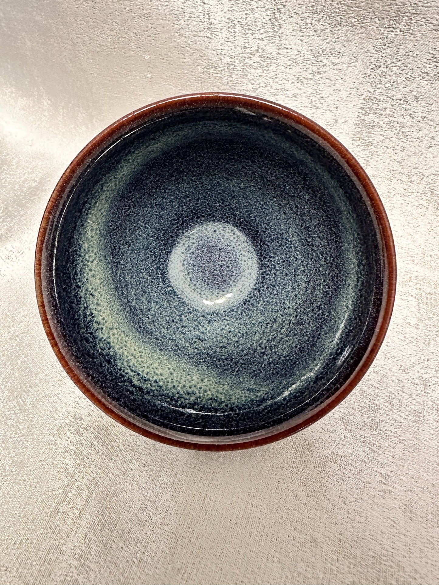 Black glaze blue snow flake pattern ox-blood red rim tied mouth shape, JinChangXing