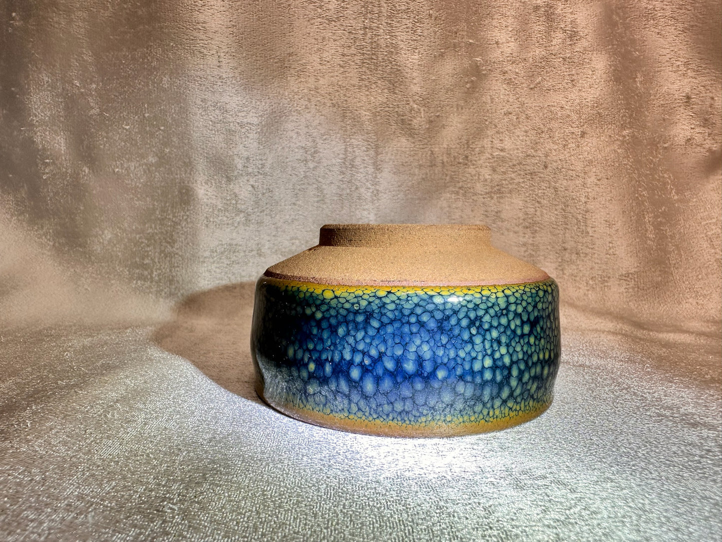 Blue-green glaze yellow partridge feather pattern golden rim zen bowl shape cup