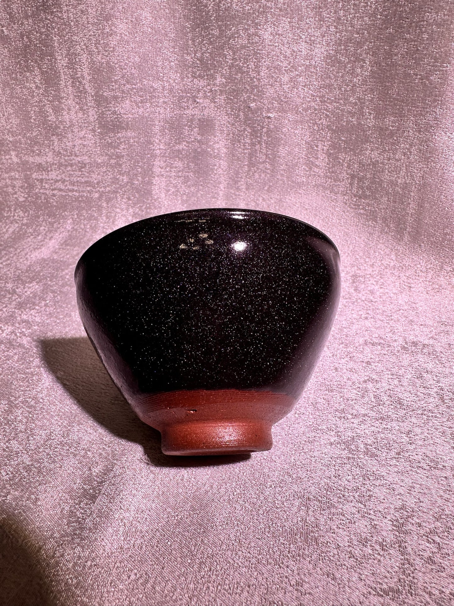 Brown glaze fully covered with beautiful golden sands tied mouth shape cup