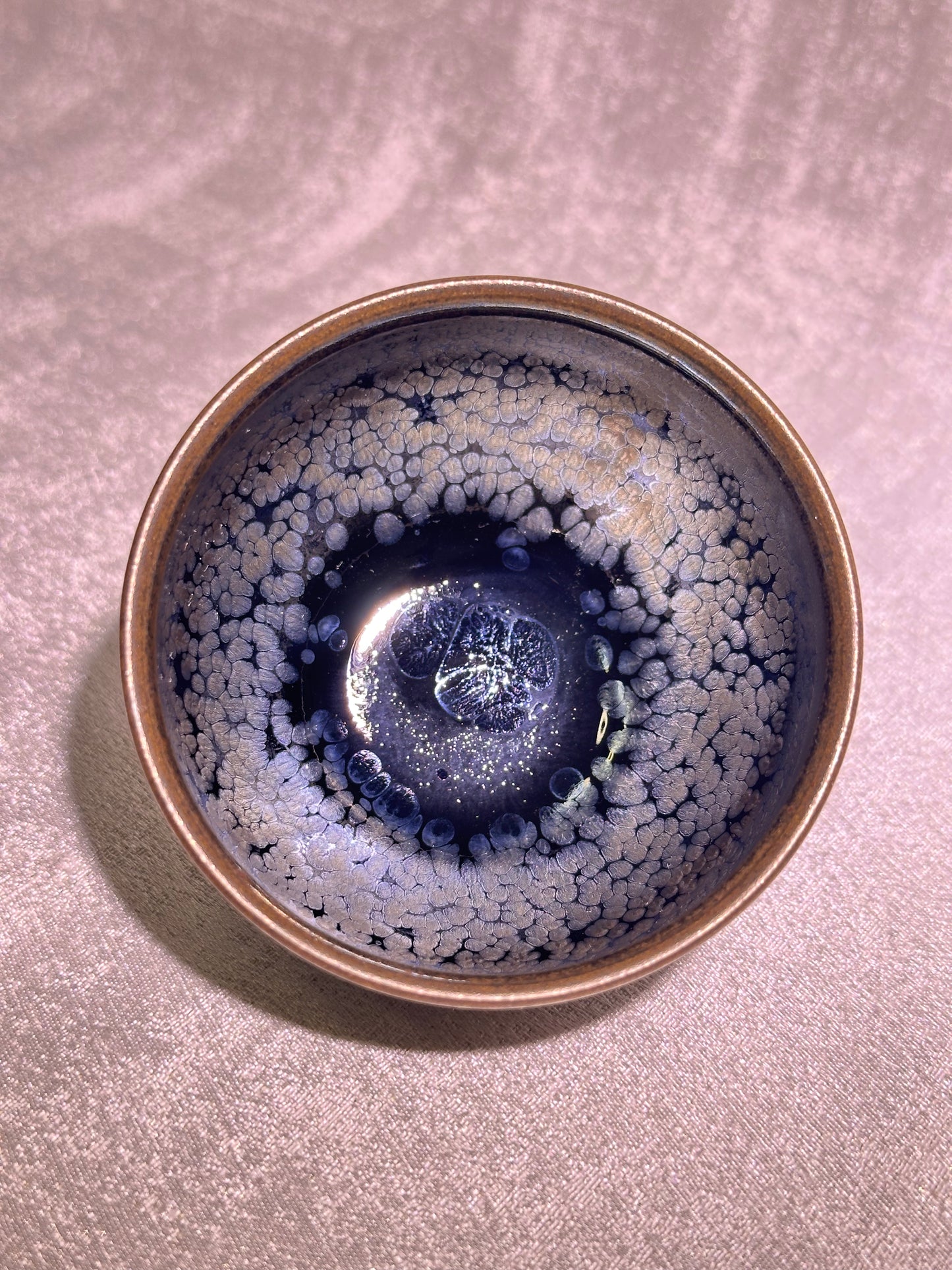 Gourd pair cups- metallic blue hare’s fur and oil droplets Yohen glaze 葫蘆對杯, XioGuangMing