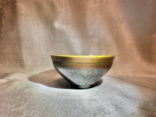 Black glaze rose gold oil droplet and hare’s fur flower pattern short tied mouth shape cup, YouBingFu