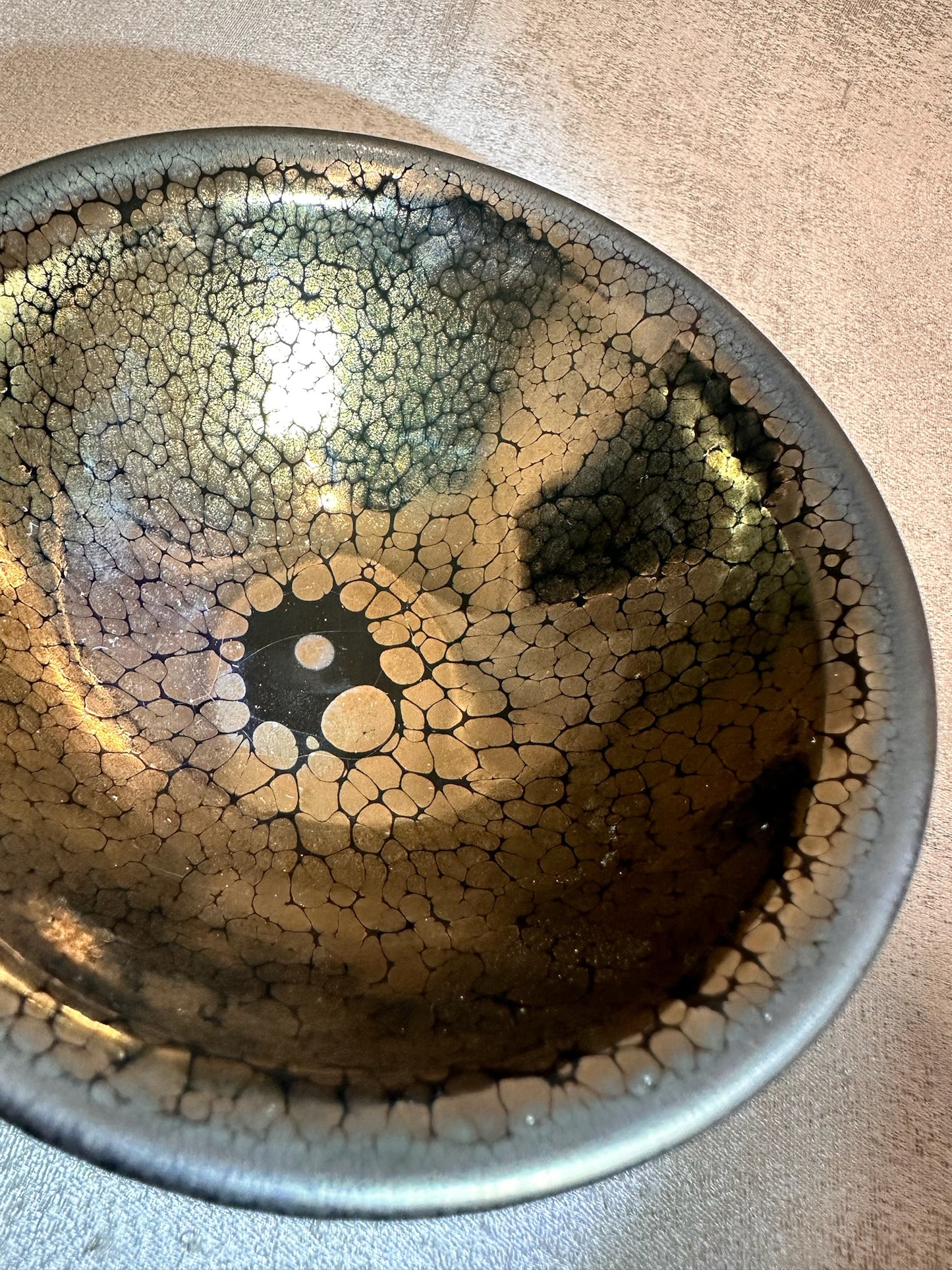 Black glaze strong crystallized golden oil droplet pattern official’s hat shape cup, YangJianHua