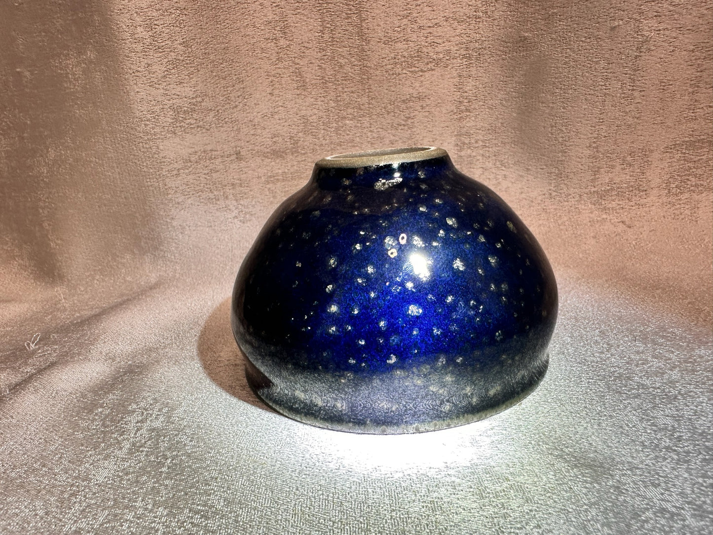Blue glaze metallic silver droplets starry night pattern general’s body shape cup, GuPanHong
