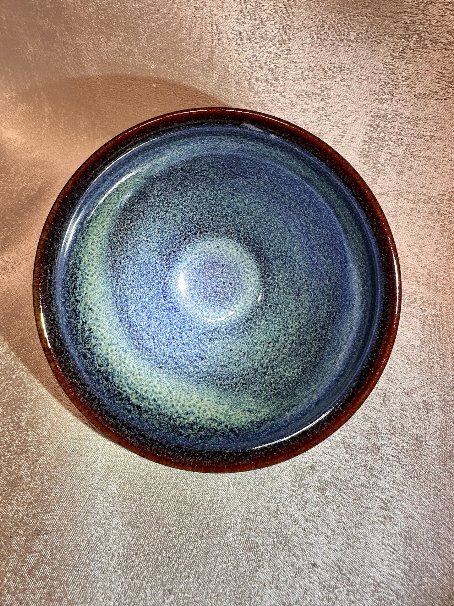 Black glaze blue snow flake pattern ox-blood red rim tied mouth shape, JinChangXing