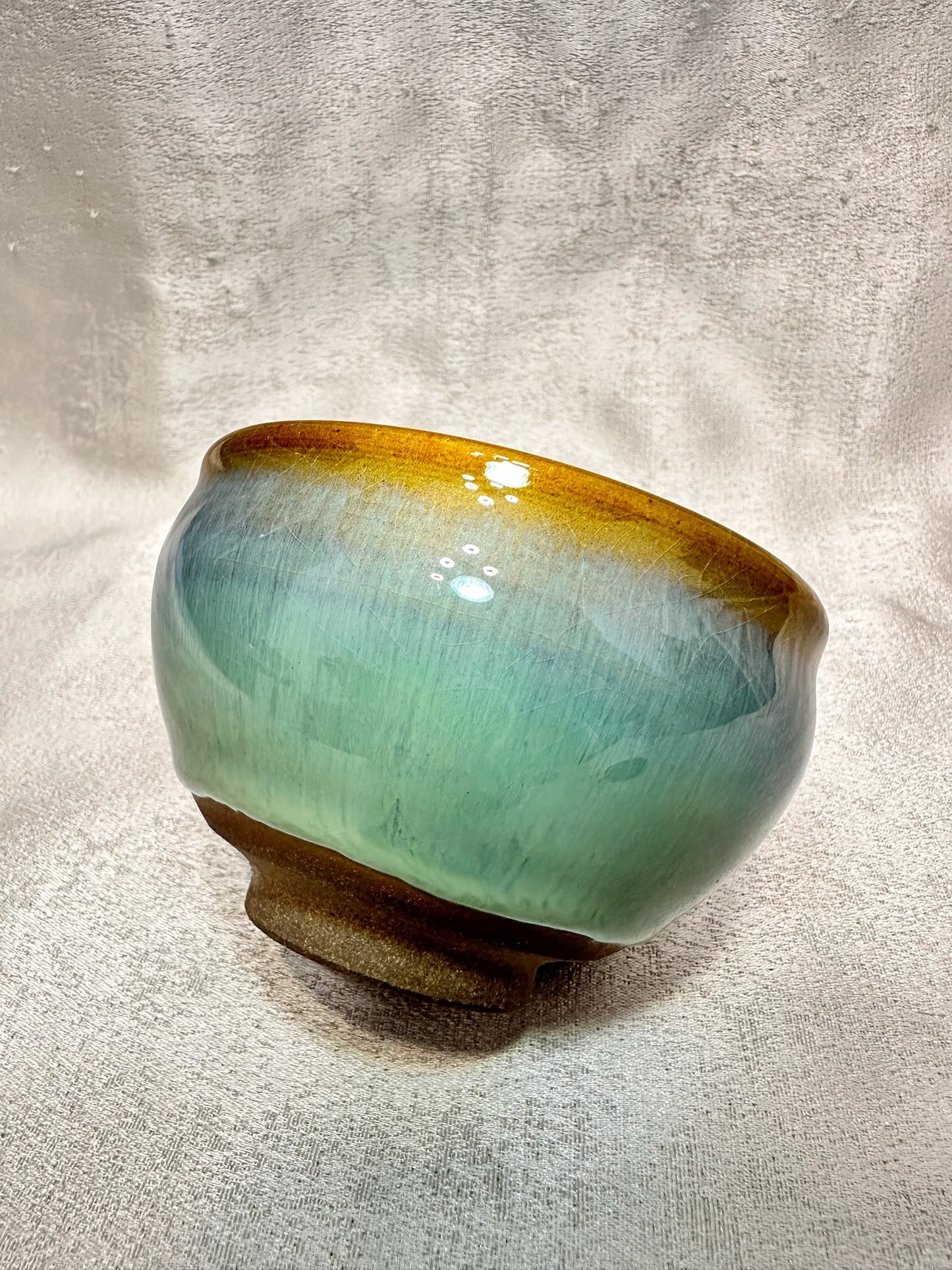 Green glaze kiln transformed jade-like green hare’s fur pattern tied mouth shape cup