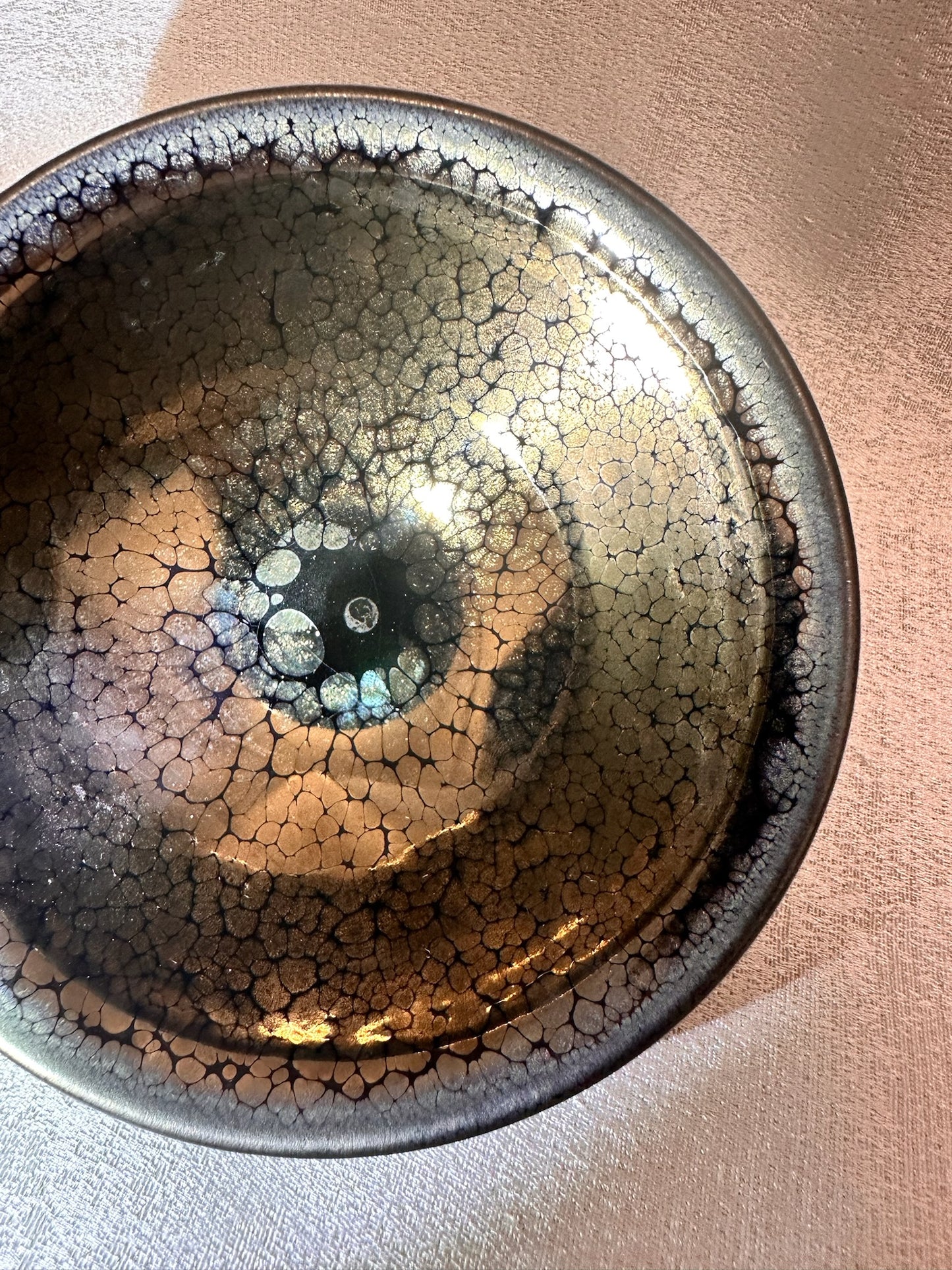 Black glaze strong crystallized golden oil droplet pattern official’s hat shape cup, YangJianHua