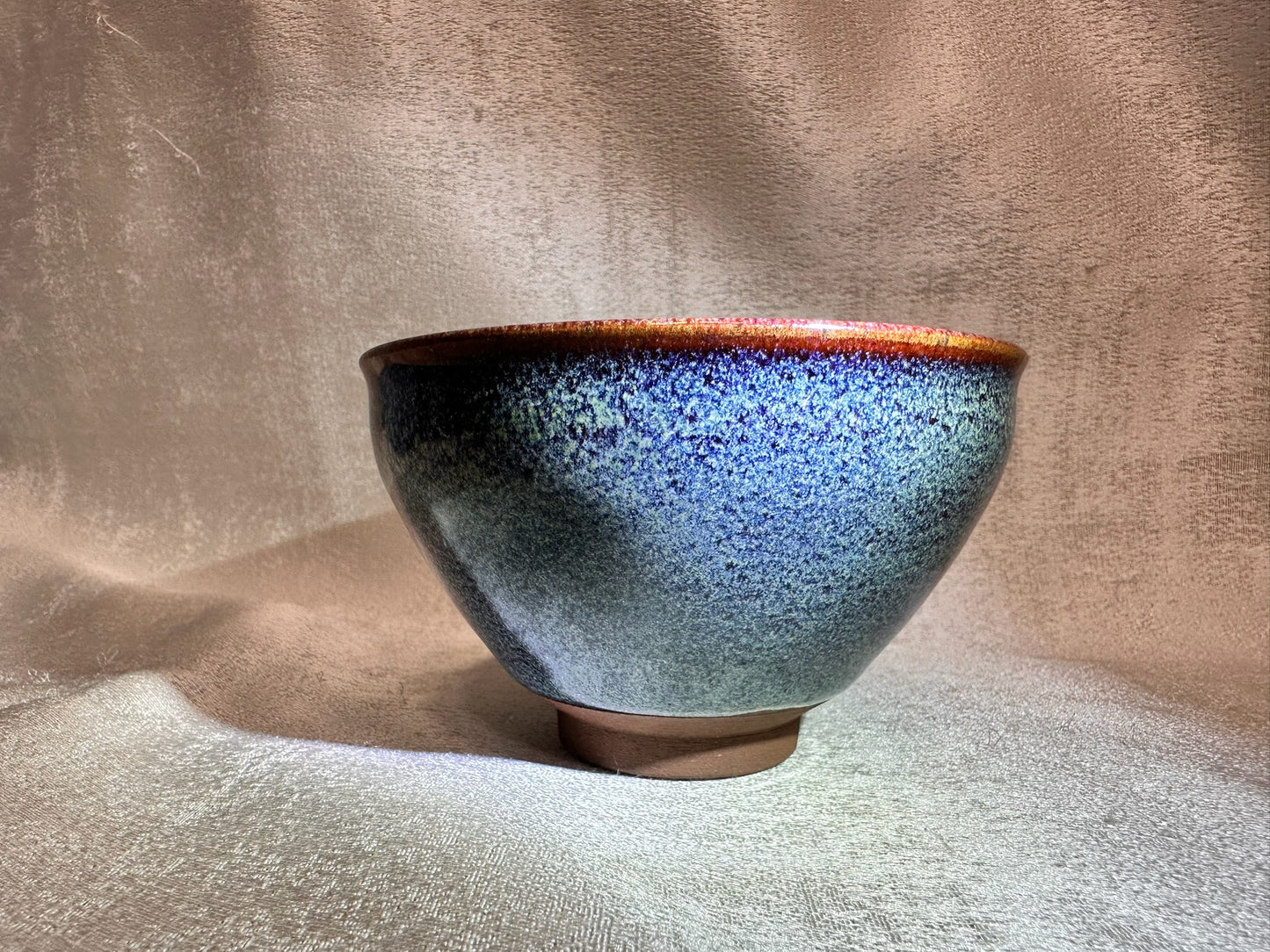 Black glaze blue snow flake pattern ox-blood red rim tied mouth shape, JinChangXing