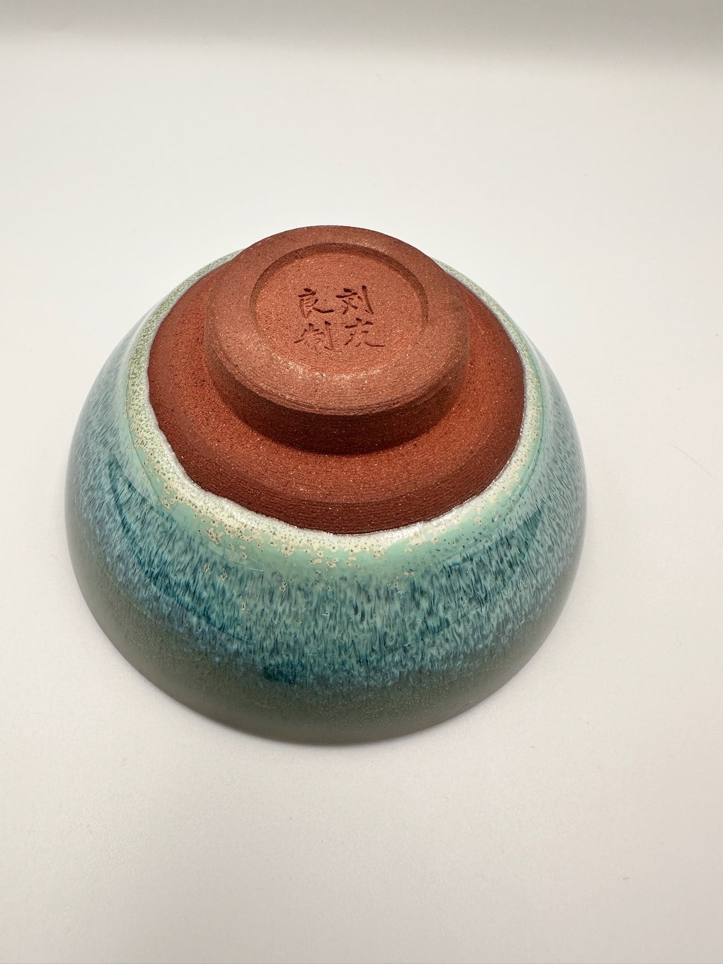 Sky blue ice crackled glaze kiln transformed light blue hare’s fur flat mouth shape cup