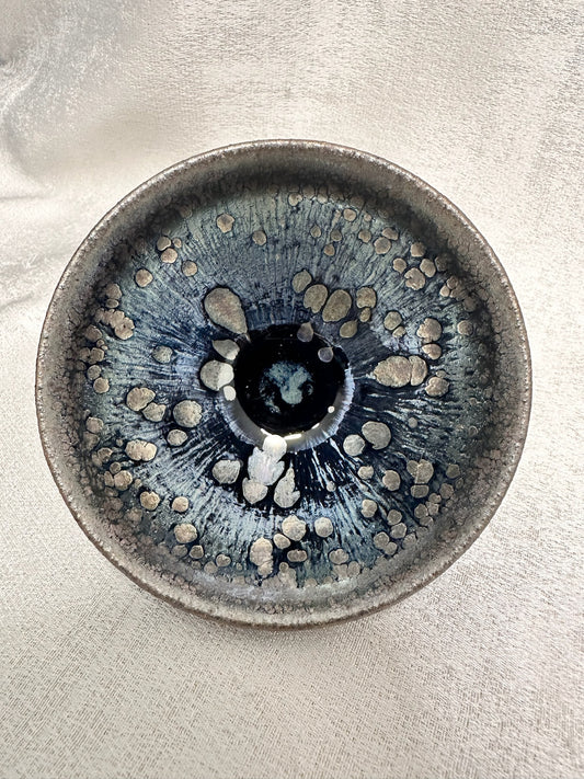 Black glaze pink rose oil droplet and hare’s fur pattern tied mouth shape cup, ChenJiaHui