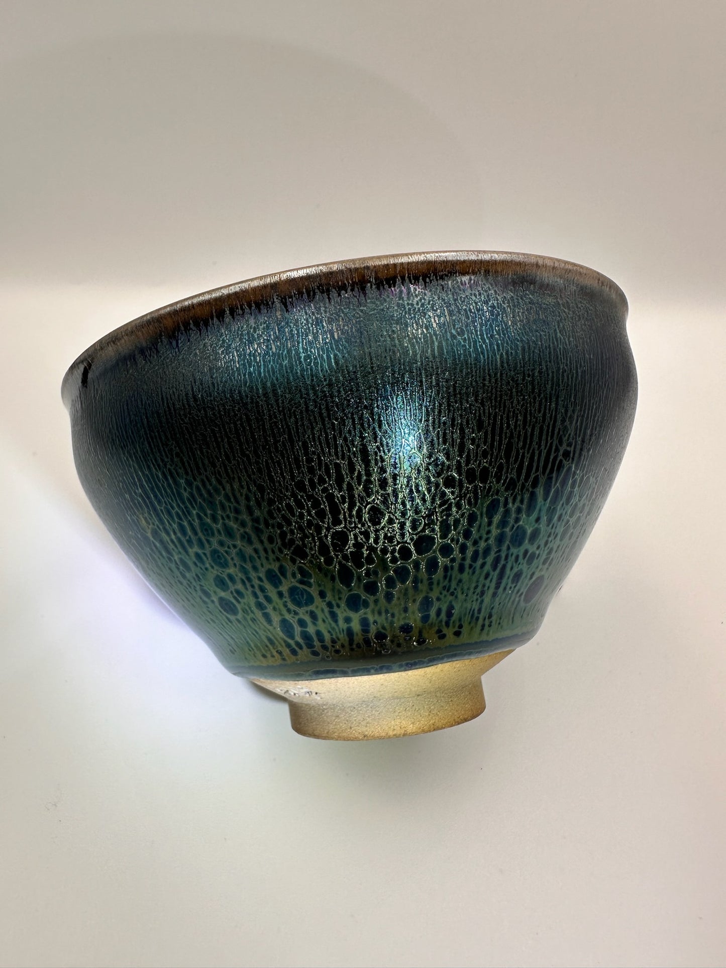 Black glaze green hare’s fur and oil droplet pattern tied mouth shape cup, LiuYouLiang