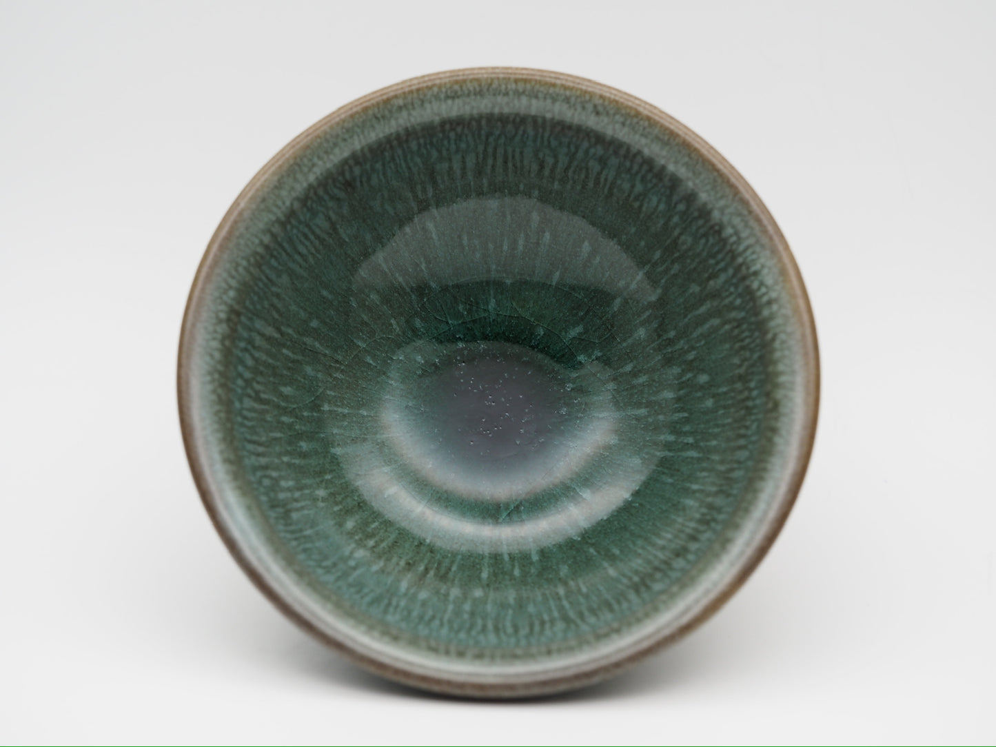 Green jade-like hare's fur glaze official's hat shape cup
