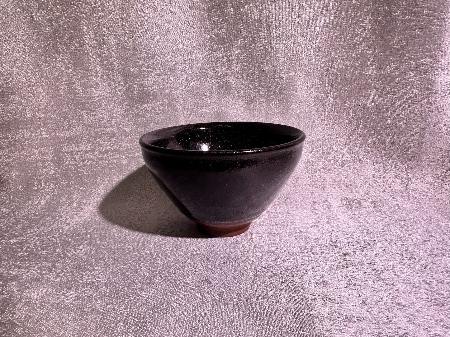 Brown glaze fully covered with beautiful golden sands tied mouth shape cup