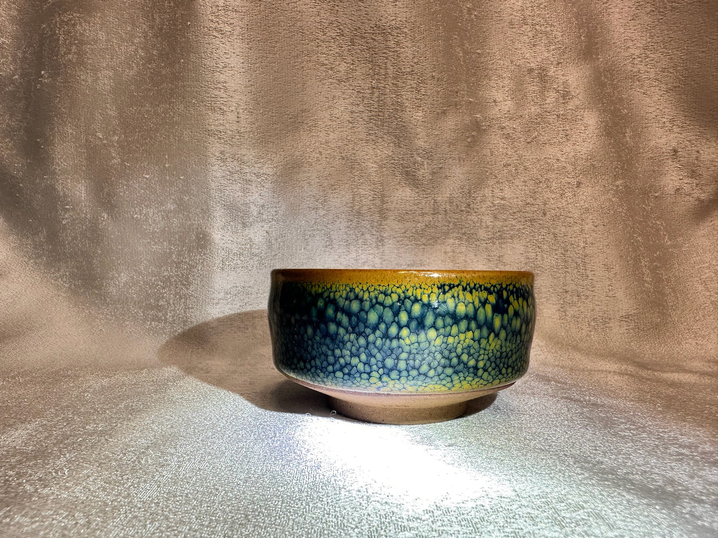 Blue-green glaze yellow partridge feather pattern golden rim zen bowl shape cup