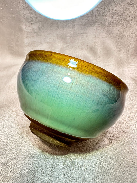 Green glaze kiln transformed jade-like green hare’s fur pattern tied mouth shape cup