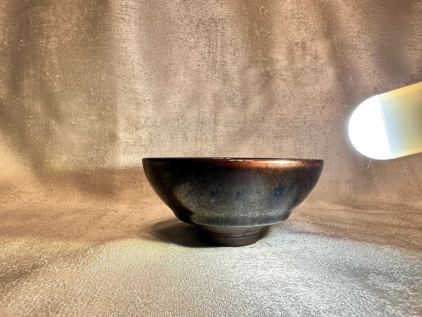 Black glaze watermelon rind pattern and peacock feather-like large blue oil-drop pattern open mouth shape cup
