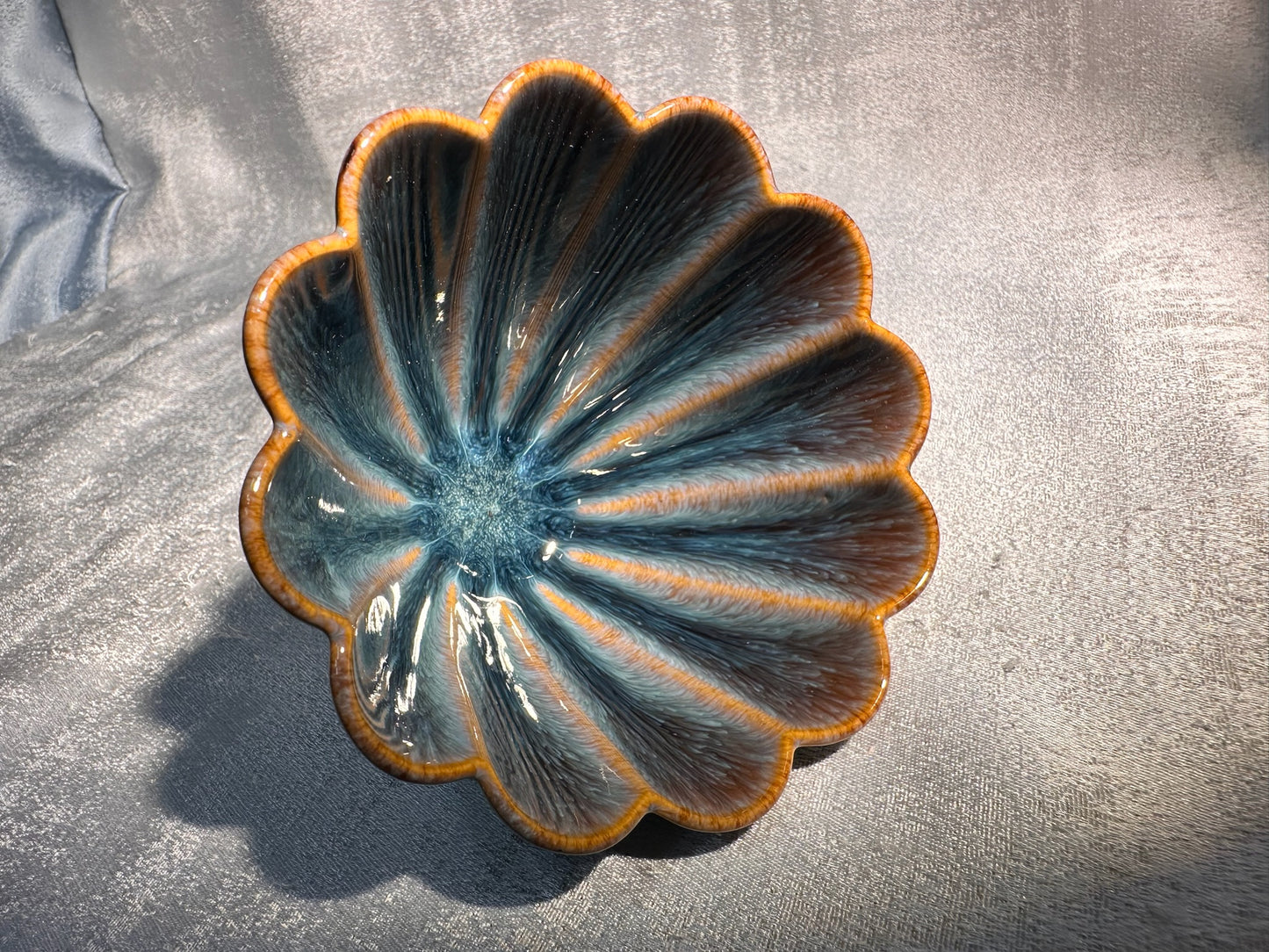 Elegant flower shape tenmoku cup with rabbit fur pattern by YouChao