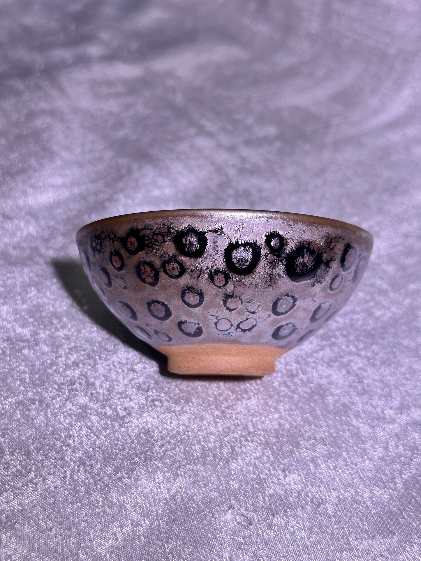 Cup10-Ox-blood red glaze with strong crystalized heaven eyes spots pattern flat mouth shape cut