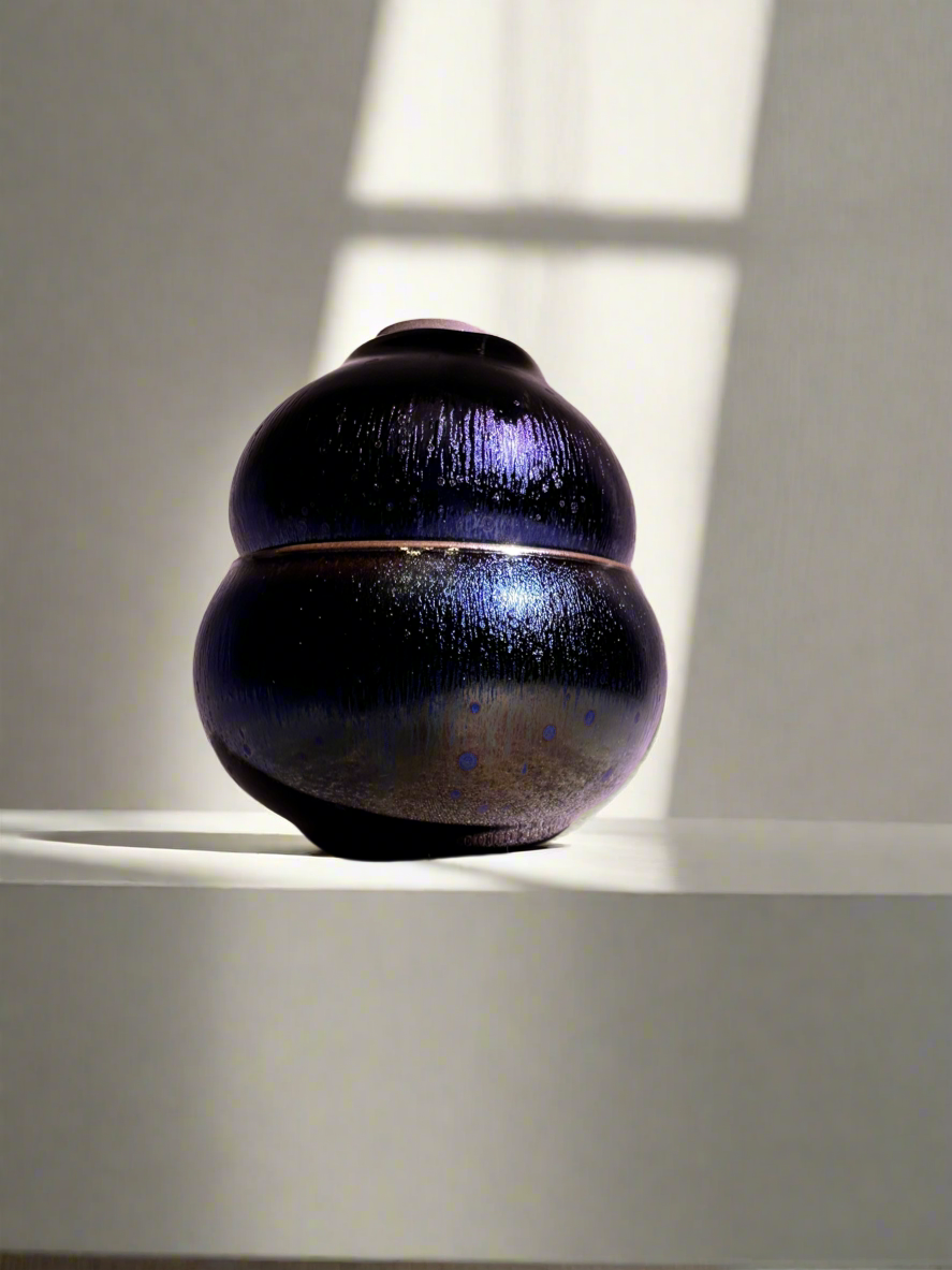 Gourd pair cups- metallic blue hare’s fur and oil droplets Yohen glaze 葫蘆對杯, XioGuangMing