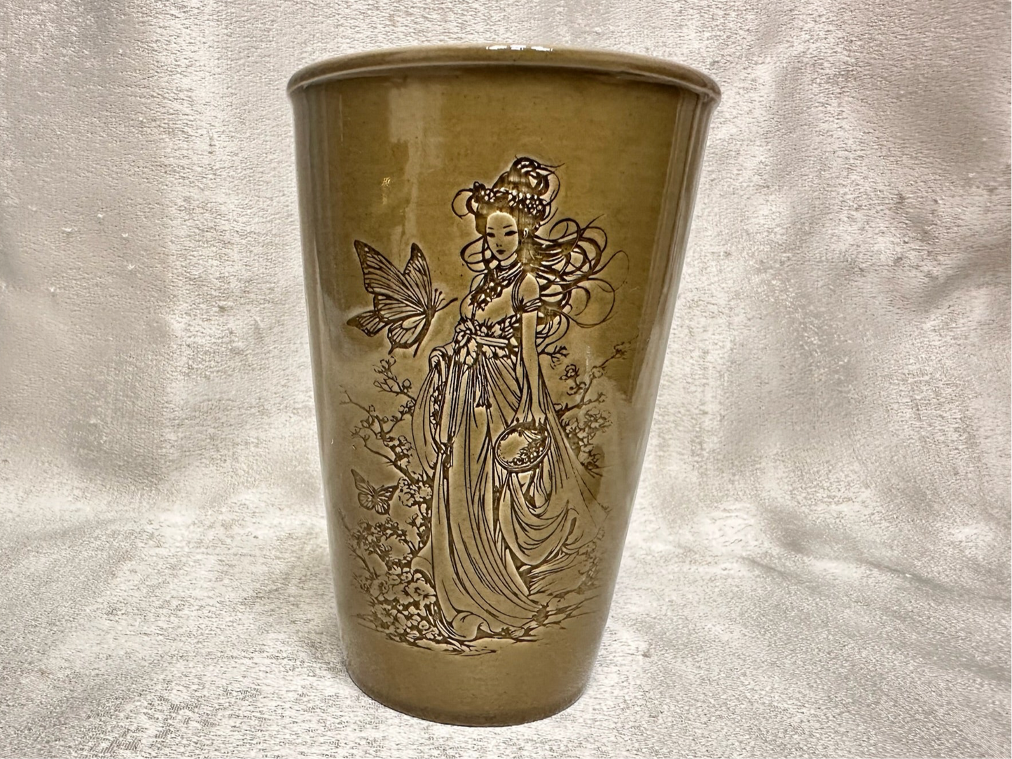 Tea foam glaze hand carved fairy pattern drink cup