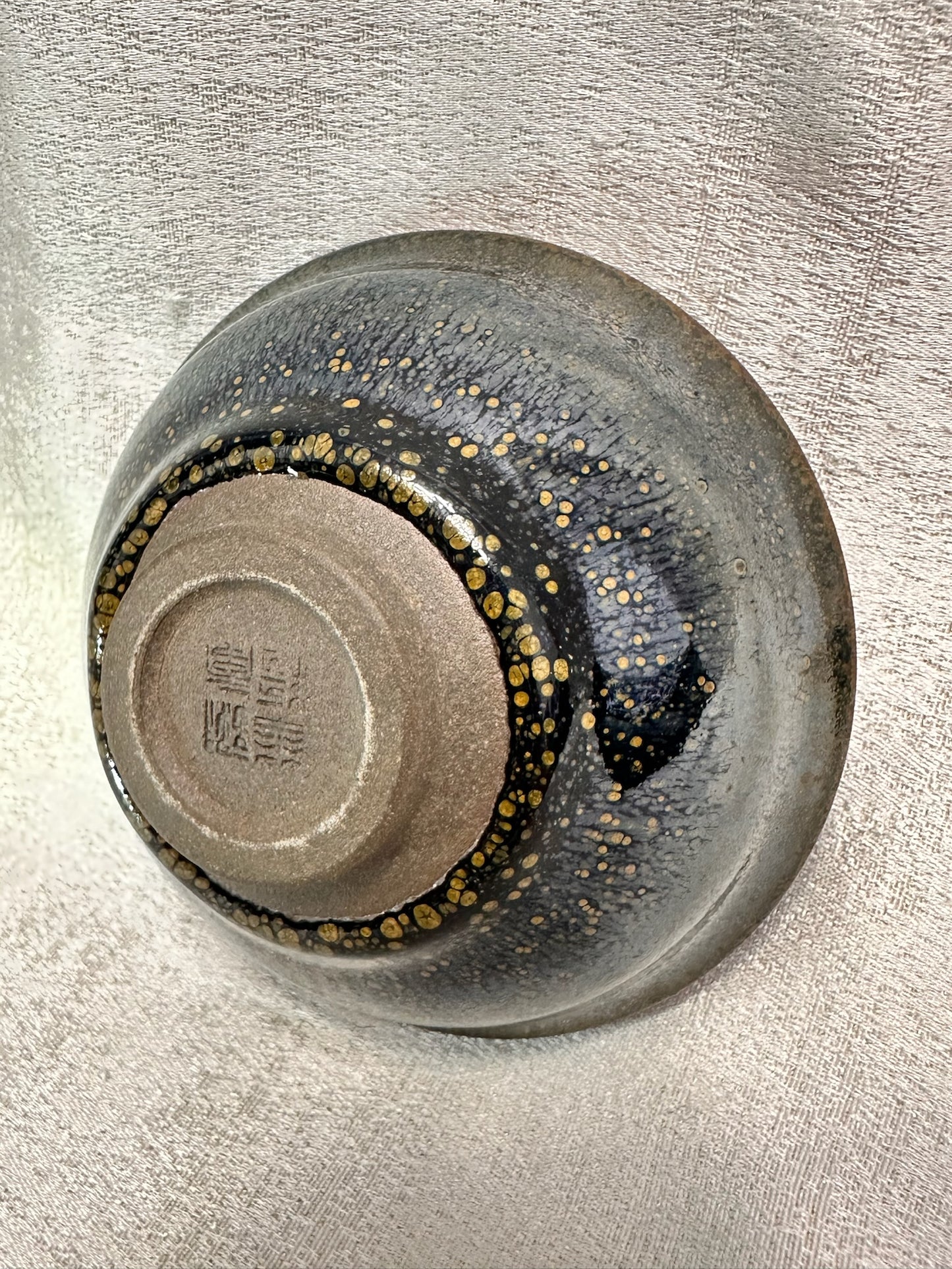 Black glazed green partridge official’s hat shape cup