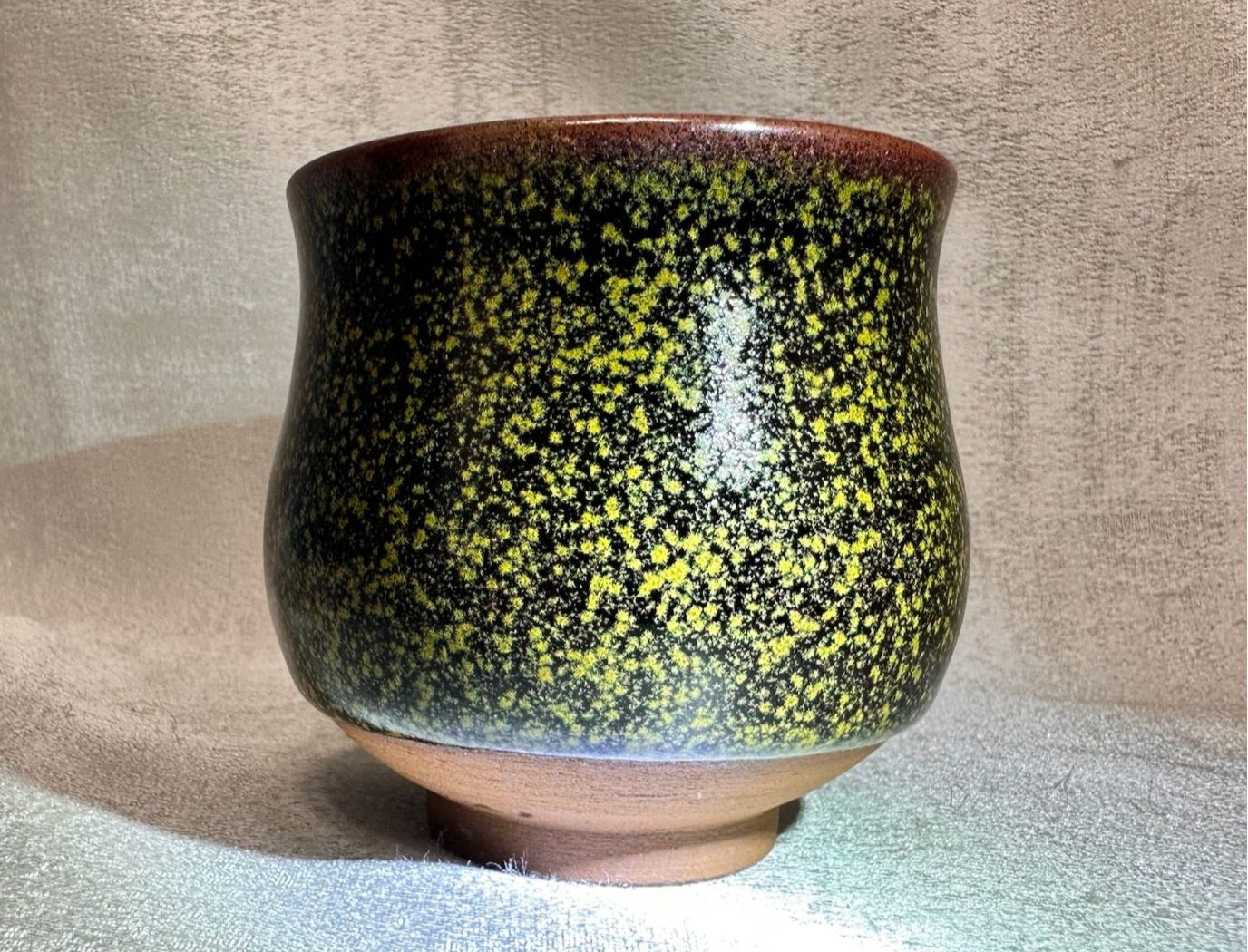 Black glaze oil droplet daisy pattern, ox-blood red rim, tulip shape cup, JinChangXing