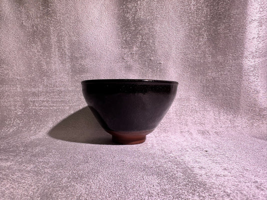 Brown glaze fully covered with beautiful golden sands tied mouth shape cup