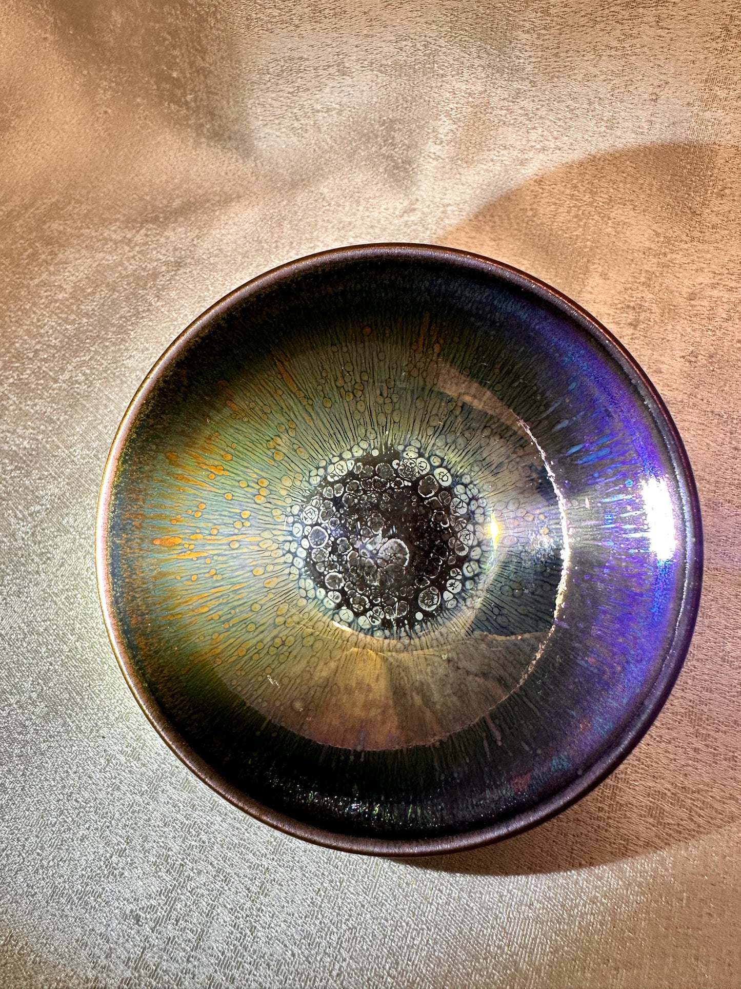 Black glaze metallic multi colored rabbit fur and oil droplet pattern flat mouth shape cup