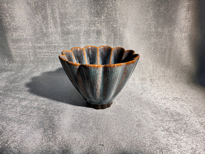 Elegant flower shape tenmoku cup with rabbit fur pattern by YouChao