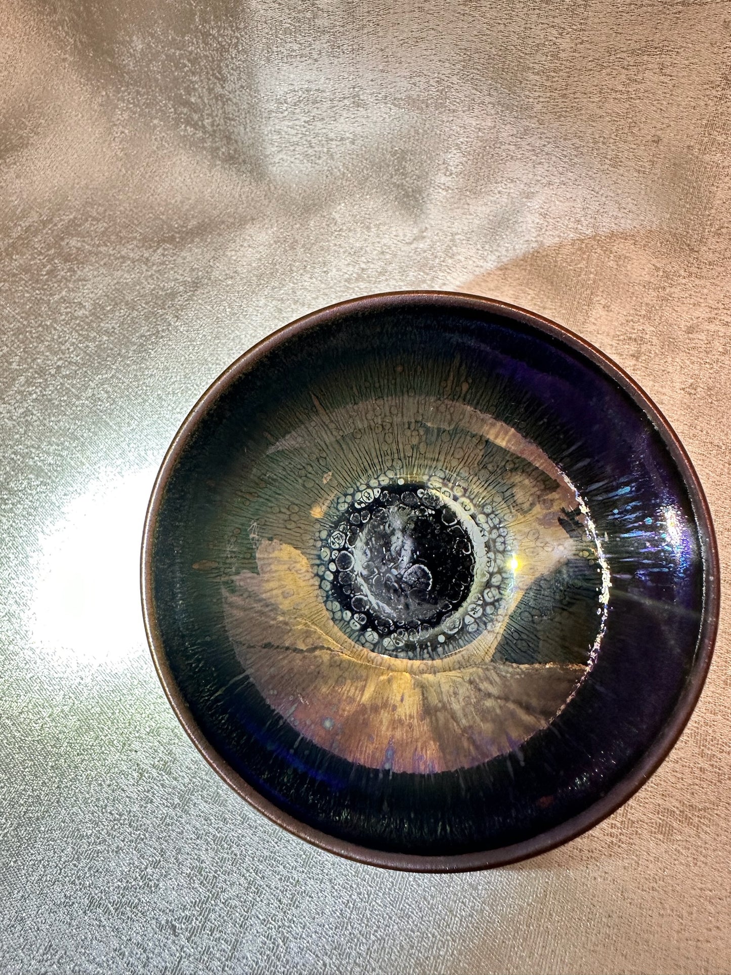 Black glaze metallic multi colored rabbit fur and oil droplet pattern flat mouth shape cup