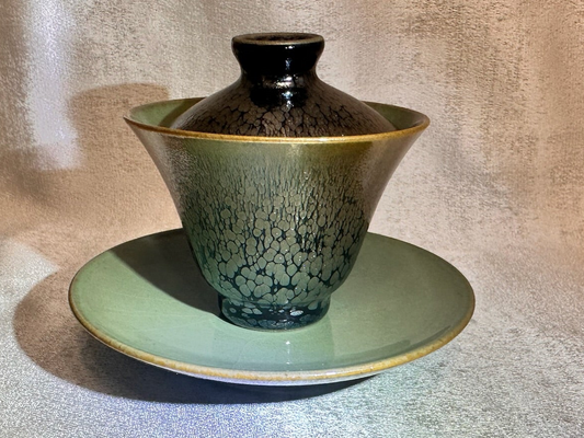 Double sided glaze, interior jade-like glaze exterior black glaze silver oil droplet 3-piece Gaiwan set