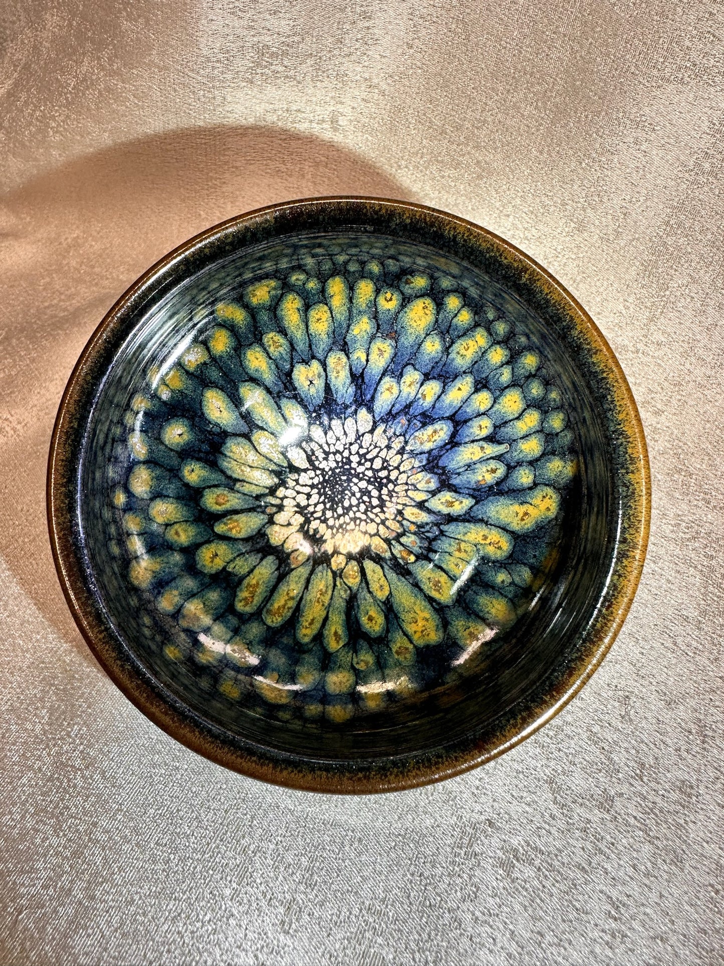 Black golden glaze and blue partridge feather pattern general’s shape cup, GuPanHong