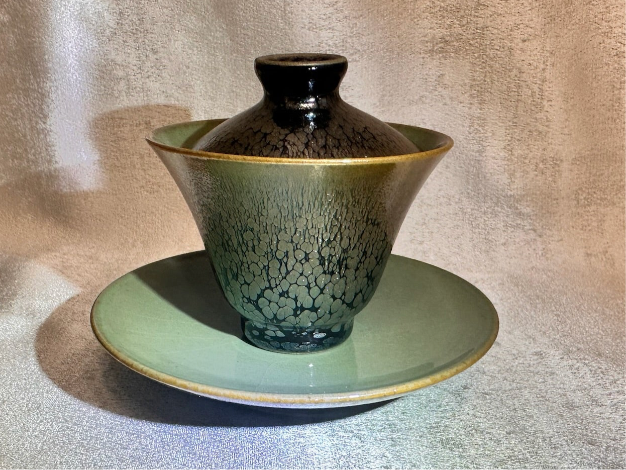 Double sided glaze, interior jade-like glaze exterior black glaze silver oil droplet 3-piece Gaiwan set