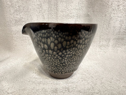 Black golden glaze and blue partridge feather pattern sharing cup, GuPanHong