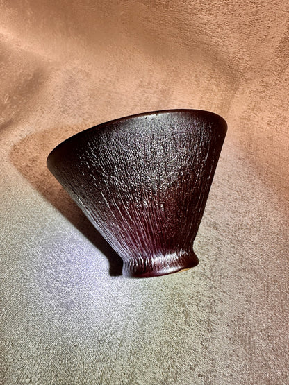 Thin iron-rich clay body, purple gold glaze armor 3D textured hare’s fur straw hat mouth shape cup